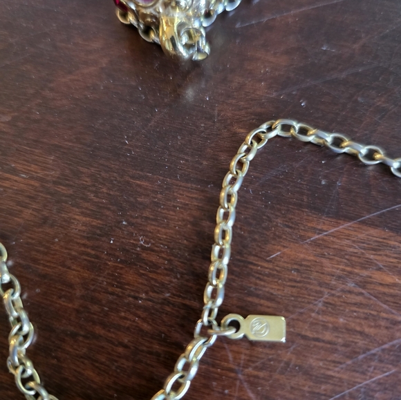 Swarovski Gold and Red Necklace with Elegant Detailing All Crystals Intact - Picture 6 of 6